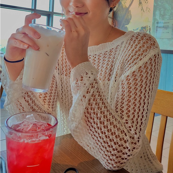 YESSTYLE Crochet Sweater - Picture 4 of 4